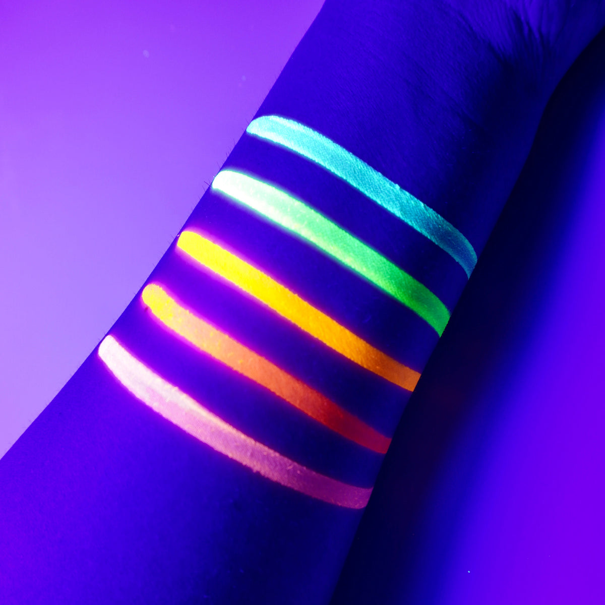 Warm (UV) Circle Split Liner - Eyeliner - Glisten Cosmetics